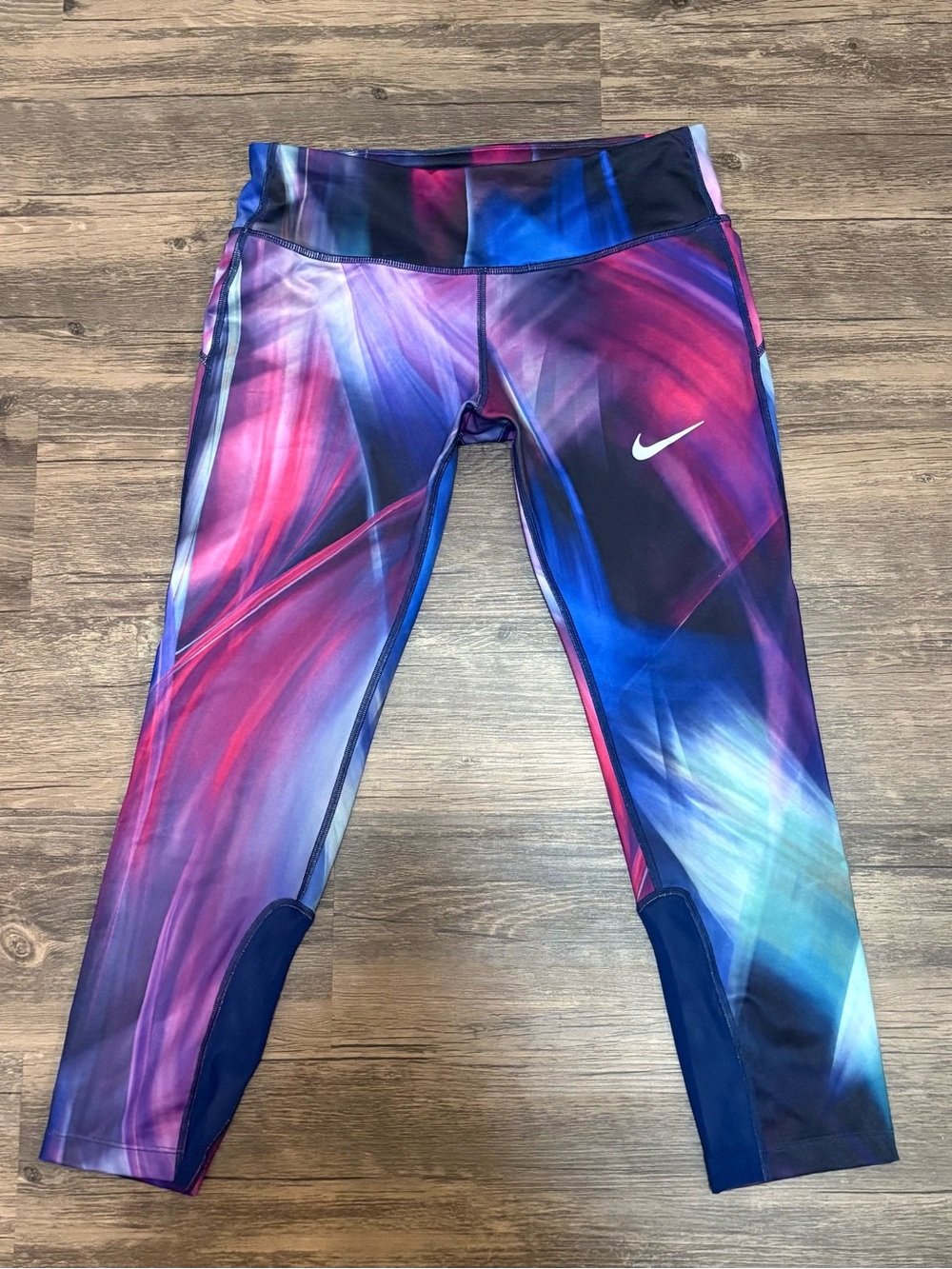 Nike Multicolor Abstract Capri Leggings - Blue Pink Purple